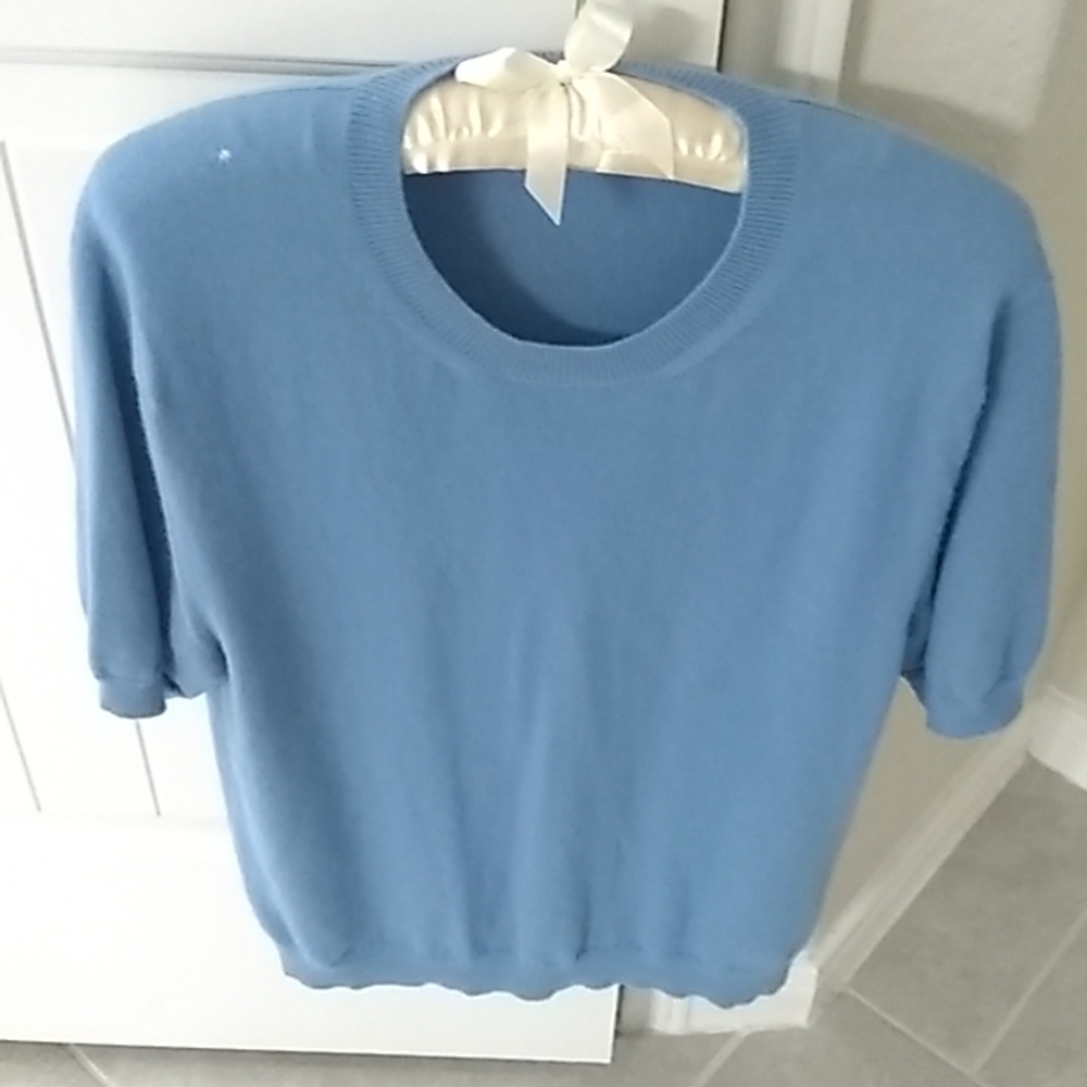 Neiman Marcus cashmere sweater